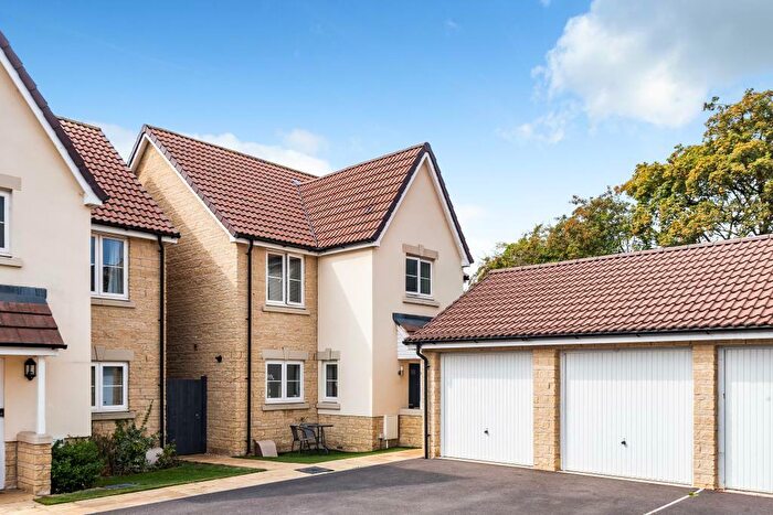 4 Bedroom Detached House For Sale In Witney, Oxfordshire, OX28