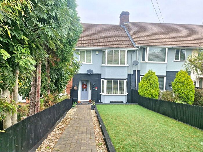 3 Bedroom Terraced House For Sale In Rothersthorpe Road, Far Cotton, Northampton, NN4