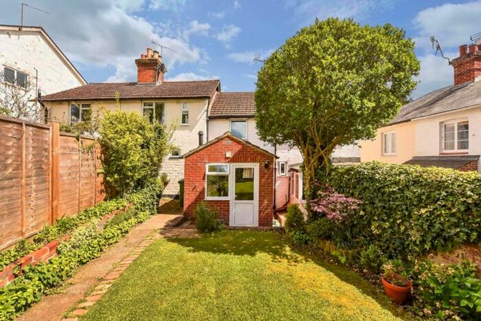 2 Bedroom Cottage To Rent In Amery Hill, Alton, GU34