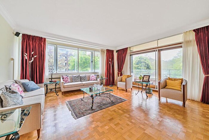 4 Bedroom Flat For Sale In Prince Albert Road, St Johns Wood, London, NW8