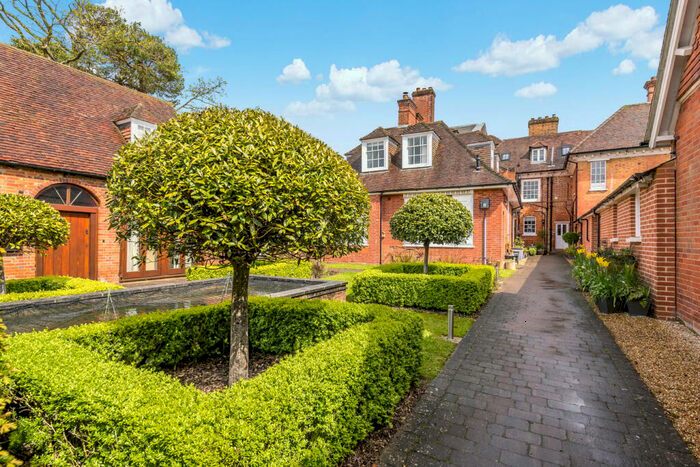 1 Bedroom Apartment To Rent In Firgrove Road, Eversley, Hook, RG27