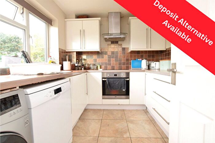 2 Bedroom Flat To Rent In Royle Close, Romford, RM2