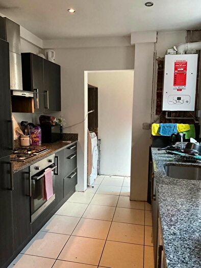 4 Bedroom Terraced House To Rent In Balfour Road, Nottingham, Nottinghamshire, NG7