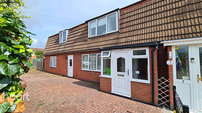 7 Bedroom Semi-Detached House For Sale In Trevale Road, Rochester, ME1