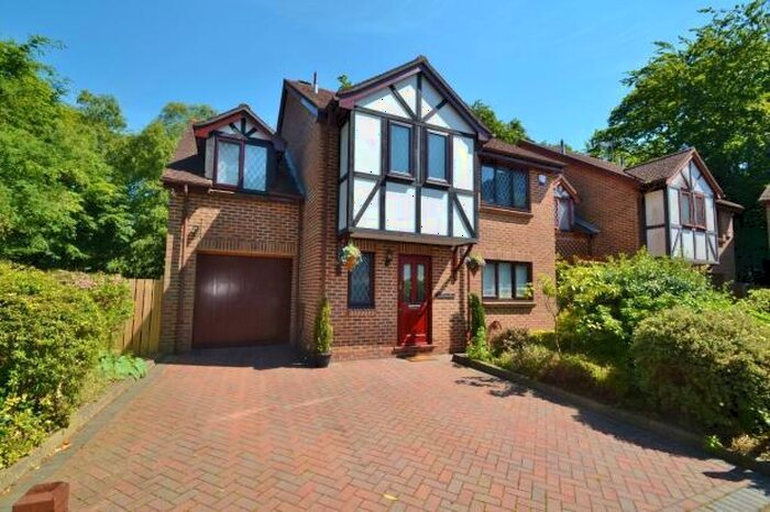 4 Bedroom Detached House To Rent In Bassett, Southampton, SO16