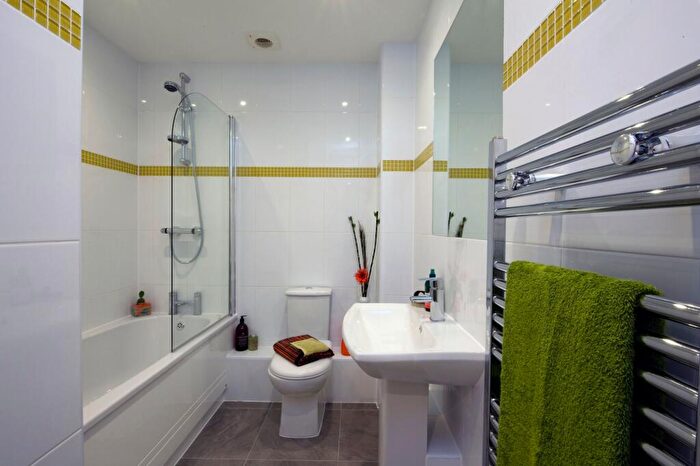 2 Bedroom Apartment To Rent In Apartment, Linea, Dunstall Street, Scunthorpe, DN15