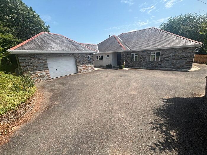 4 Bedroom Bungalow For Sale In Grenville Road, Lostwithiel, PL22
