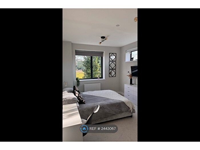 5 Bedroom Detached House To Rent In Basi Close, Hornchurch, RM11