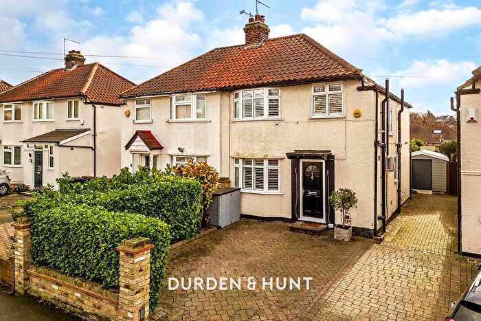 3 Bedroom Semi-Detached House For Sale In Maida Avenue, Chingford, E4