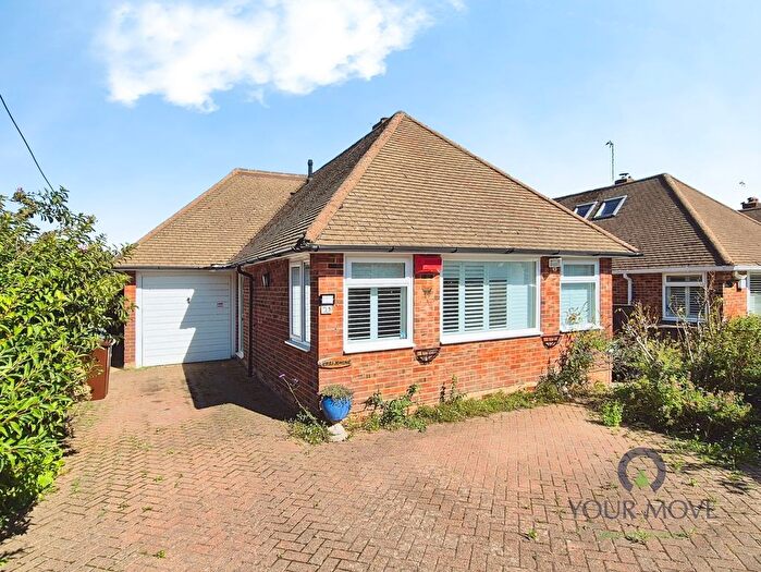 3 Bedroom Bungalow For Sale In Oldfield Road, Eastbourne, East Sussex, BN20