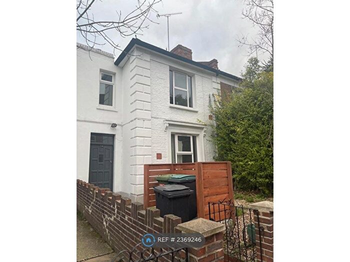 4 Bedroom Terraced House To Rent In Park Road, London, N8