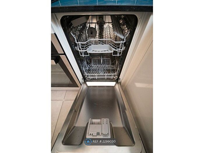 2 Bedroom Flat To Rent In Anson Road, London, N7