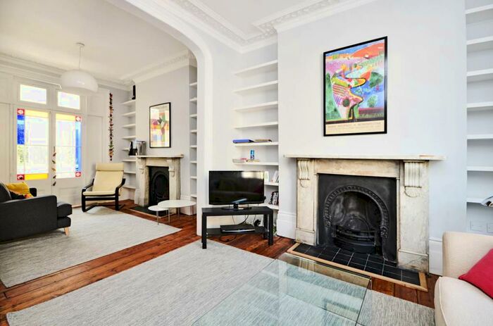4 Bedroom Terraced House To Rent In Warneford Street, Victoria Park, London, E9