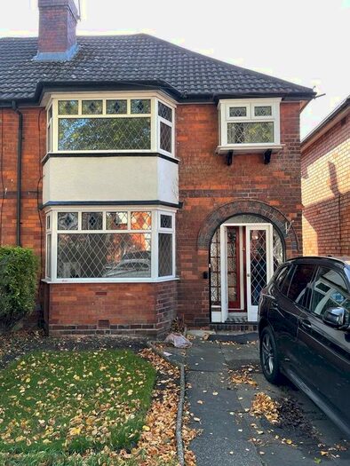 3 Bedroom Semi-Detached House To Rent In Vera Road, Birmingham, B26