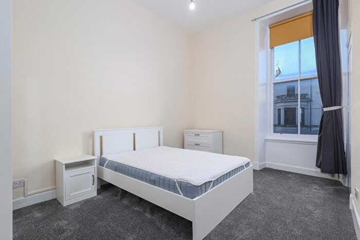 5 Bedroom Flat To Rent In Cecil Street, Hillhead, Glasgow, G12