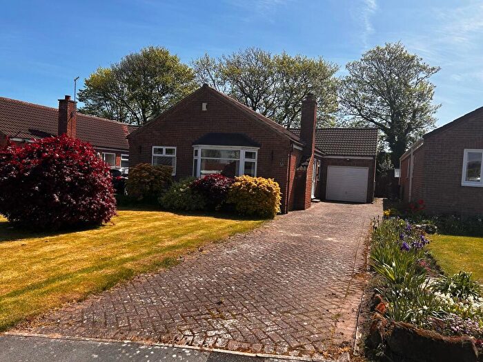 3 Bedroom Detached Bungalow For Sale In Shafton Hall Drive, Shafton, Barnsley, S72