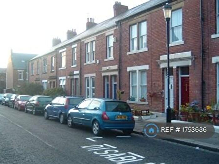 3 Bedroom Flat To Rent In Broomfield Road, Newcastle Upon Tyne, NE3