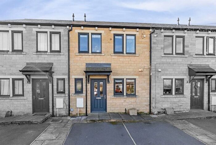 3 Bedroom Terraced House For Sale In Cross Lane, Stocksmoor, Huddersfield, HD4
