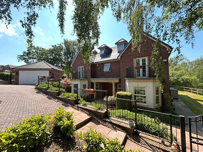 6 Bedroom Detached House For Sale In Parklands, Middlewich, CW10