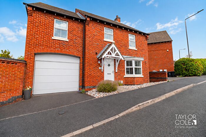 4 Bedroom Detached House For Sale In Greenwich Avenue, Church Gresley, Swadlincote, DE11
