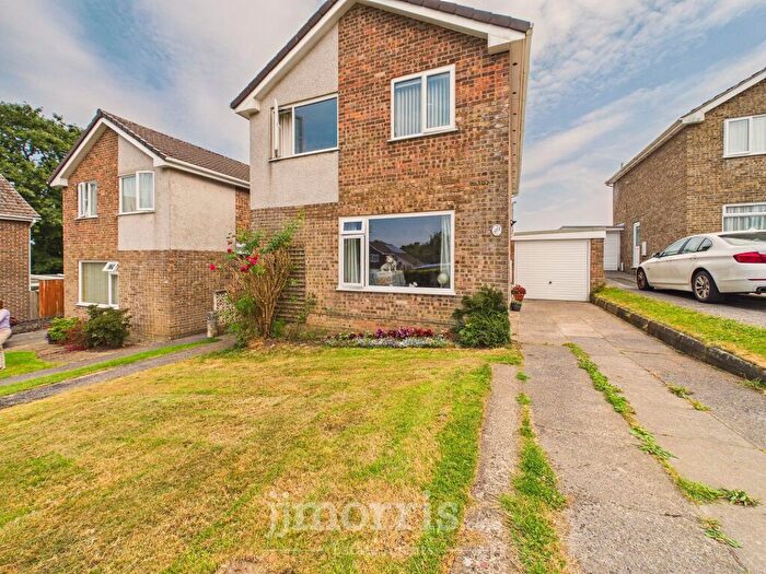 4 Bedroom Detached House For Sale In Priory Park, Haverfordwest, SA61