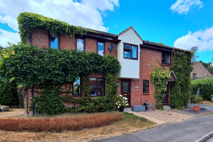 2 Bedroom Terraced House To Rent In Chisbury Close, Bracknell, RG12