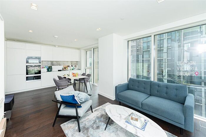 2 Bedroom Property To Rent In Casson Square, London, SE1