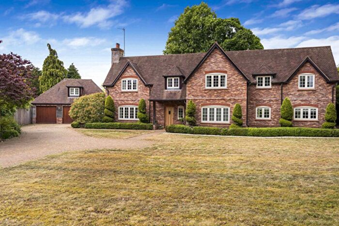 6 Bedroom Detached House For Sale In Thornton House, Hermitage, RG18