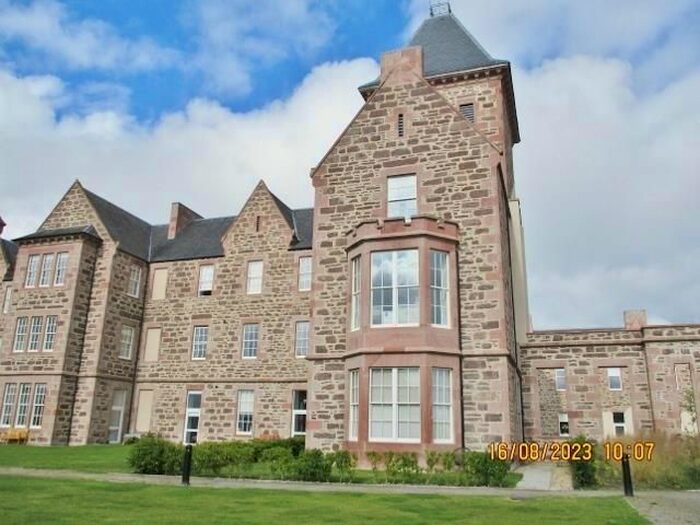 2 Bedroom Flat To Rent In Great Glen Place, Inverness, IV3