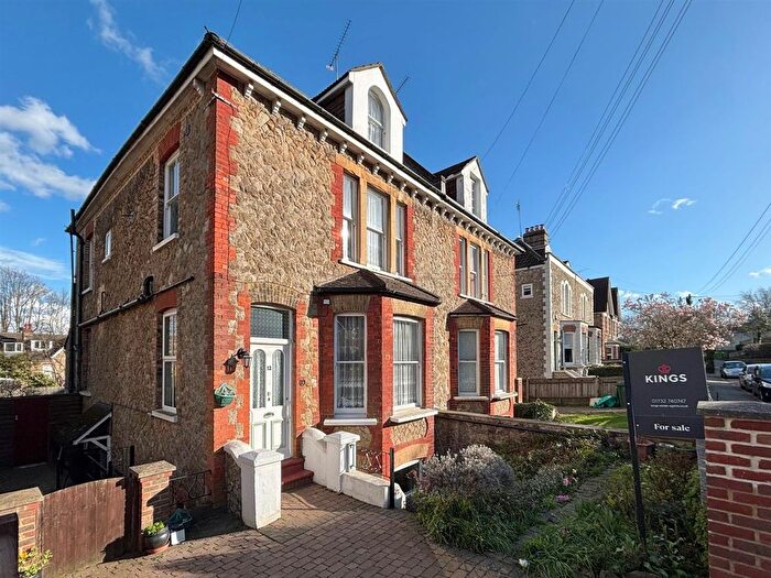 5 Bedroom Semi Detached House For Sale In Holmesdale Road, Sevenoaks, TN13