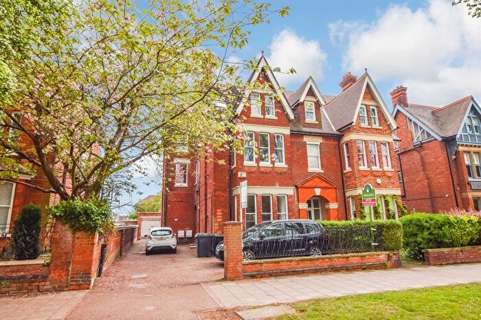 1 Bedroom Flat To Rent In De Parys Avenue, Bedford, MK40