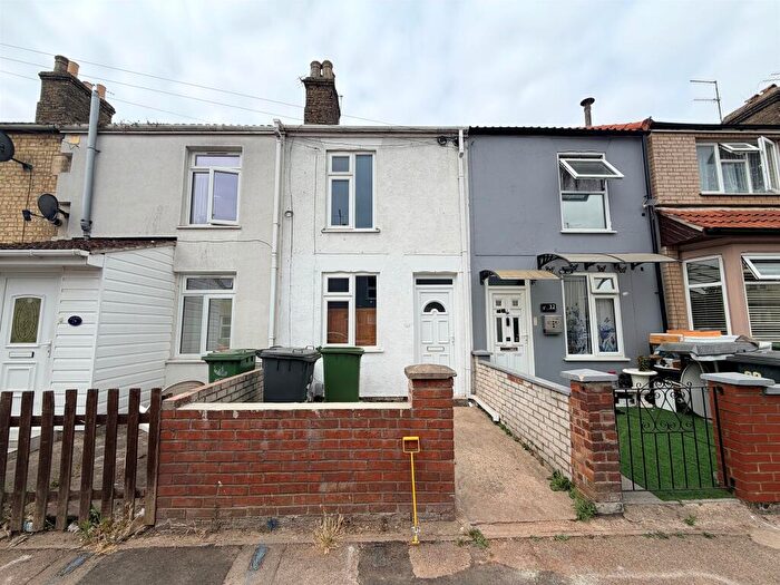 2 Bedroom Terraced House For Sale In Gladstone Street, Peterborough, PE1