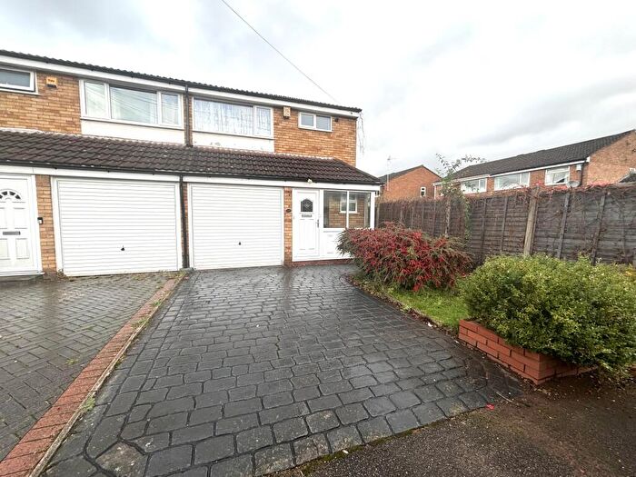 3 Bedroom House To Rent In Wellman Croft, Selly Oak, B29