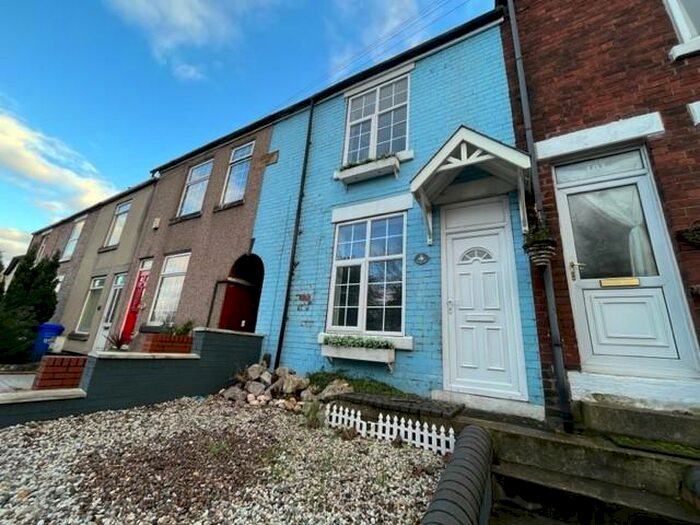 2 Bedroom House To Rent In Chesterfield Road, Staveley, S43