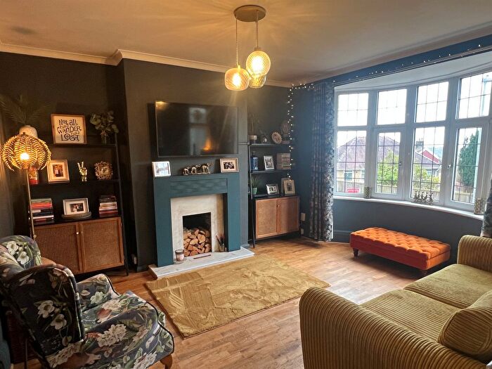 3 Bedroom Semi-Detached House For Sale In Lon Dan Y Coed, Cockett, Swansea, SA2