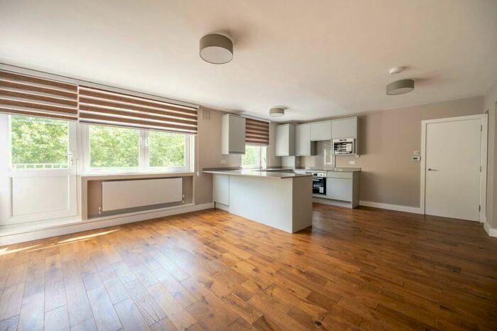 1 Bedroom Flat To Rent In Albany Street, , Regent's Park, London, NW1