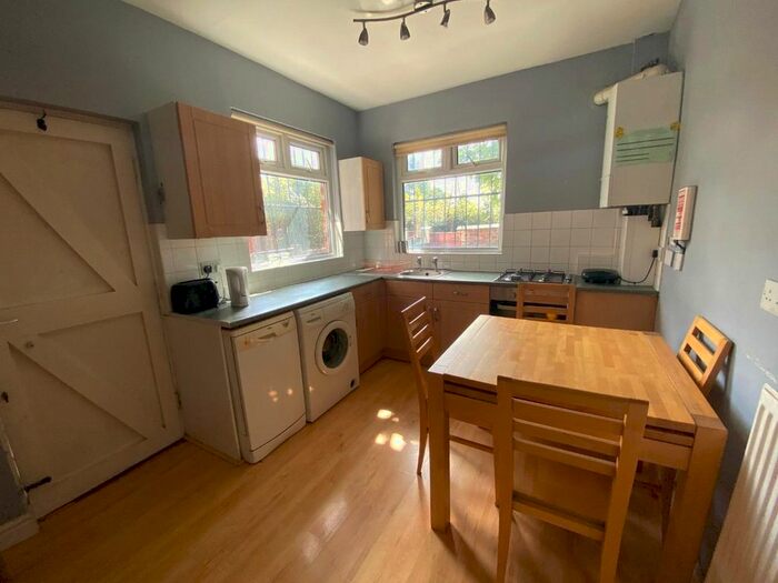 3 Bedroom Terraced House To Rent In Filey Road, Fallowfield, M14