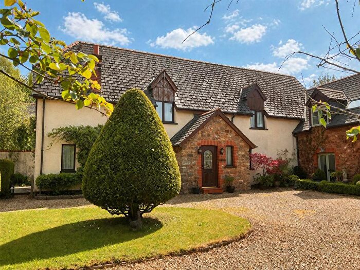4 Bedroom Semi-detached House For Sale In Langford Budville, Wellington, TA21