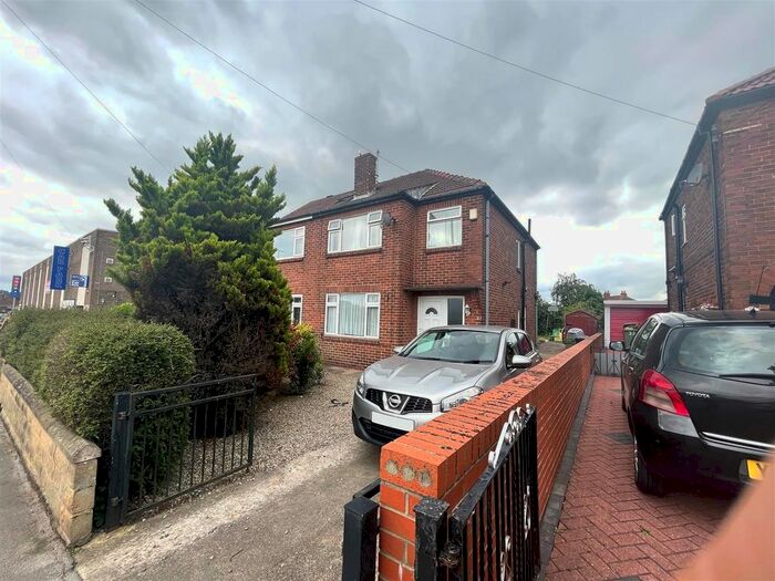 3 Bedroom Semi-Detached House To Rent In Cross Gates Lane, Crossgates, Leeds, LS15