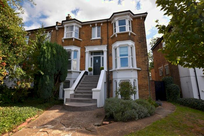 1 Bedroom Flat To Rent In Hermon Hill, London, E11