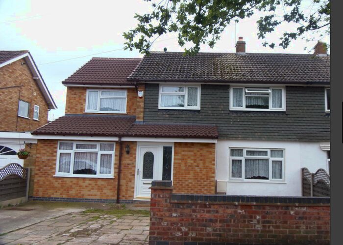 5 Bedroom Semi-Detached House To Rent In Gloucester Crescent, Leicestershire, Wigston, LE18
