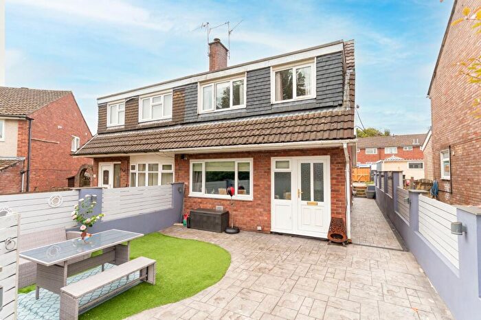 3 Bedroom Semi-Detached House For Sale In Pilton Vale, Newport, NP20