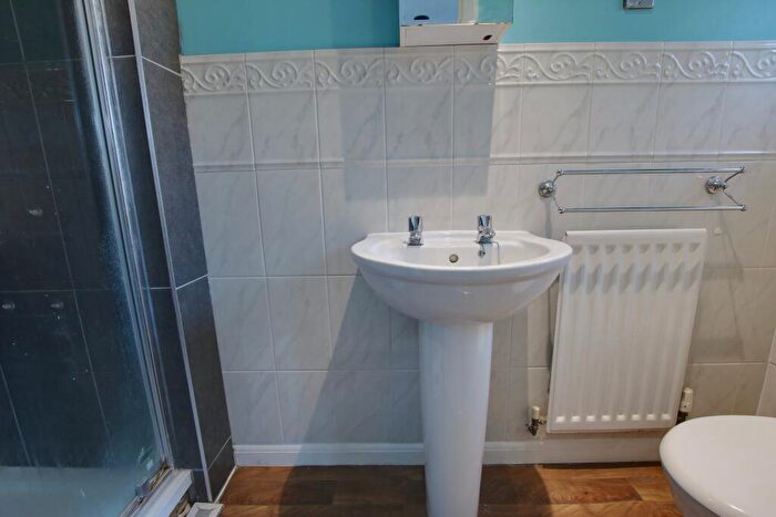 3 Bedroom End Of Terrace House For Sale In Knowle Avenue, Knowle Village, PO17