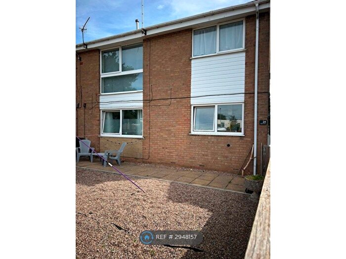 2 Bedroom Maisonette To Rent In Balmoral Grove, Nottingham, NG15