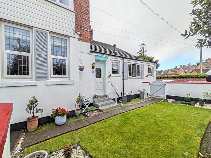 1 Bedroom Flat For Sale In Blackpool Road, Lytham, FY8