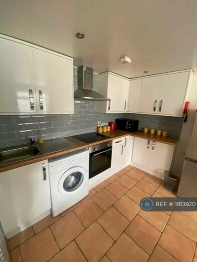 1 Bedroom Detached House To Rent In Whitchurch Road, Cardiff, CF14