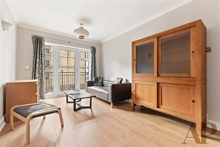 2 Bedroom Apartment To Rent In Dock Street, London, E1