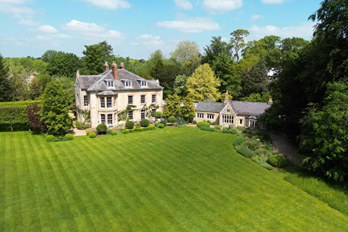 7 Bedroom House For Sale In The Old Rectory, Mixbury, Brackley, Greatworth, , United Kingdom, NN13