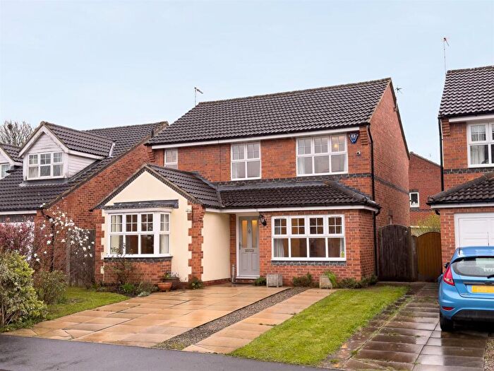 4 Bedroom Detached House For Sale In Boothroyd Drive, Meanwood, Leeds, West Yorkshire., LS6