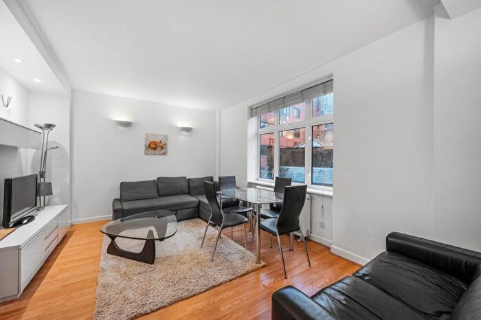 2 Bedroom Flat To Rent In Cliffords Inn, Fetter Lane, EC4A